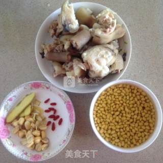 Trotter Tail Soup recipe