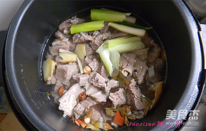 Stewed Potato Beef with Soy Sauce recipe