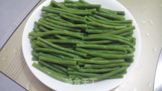 Cowpeas with Sesame Sauce recipe