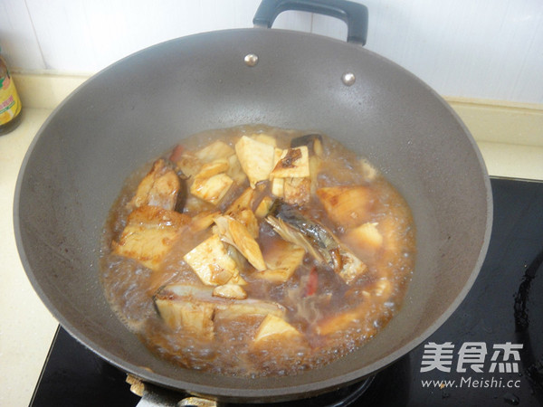 Braised Salted Fish with Bamboo Shoots recipe