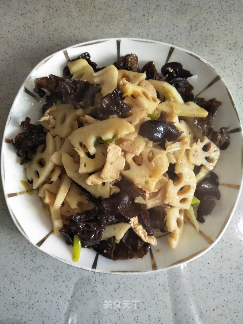 Stir Fried Fungus with Lotus Root recipe
