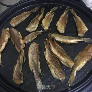 Pan Fried Small Yellow Croaker recipe