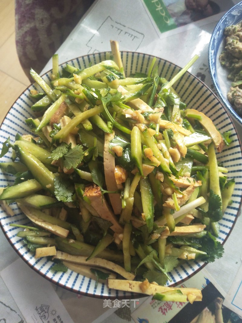 Cucumber Mixed with Dried Bean Curd recipe