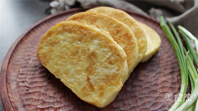 Not in Vain, Let's Try this Plate of Salt and Pepper Golden Fried Bun. recipe