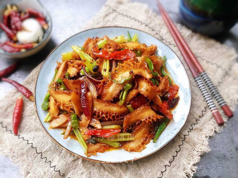 Stir-fried Braised Belly with Pickled Peppers recipe