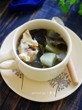 Winter Melon Seaweed Pork Bone Soup recipe