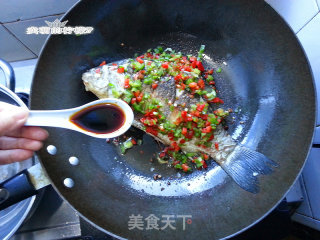 Braised Crucian with Soy Sauce recipe