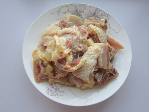 Stewed Chicken with Yam and Fungus recipe