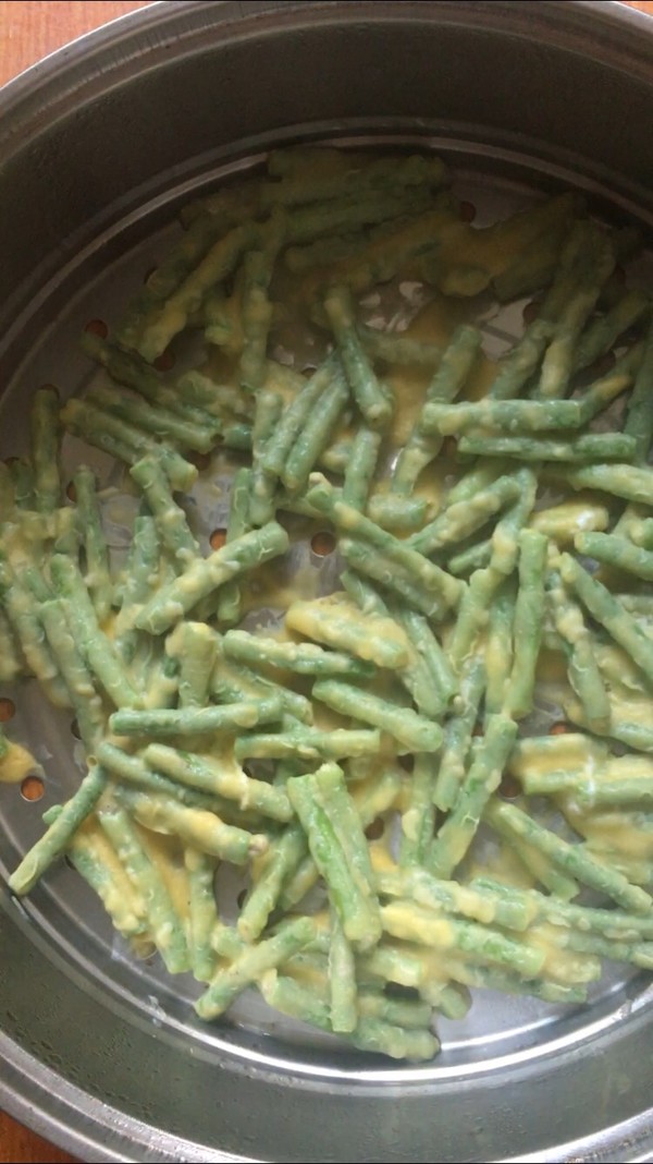 Steamed Beans with Cold Sauce recipe