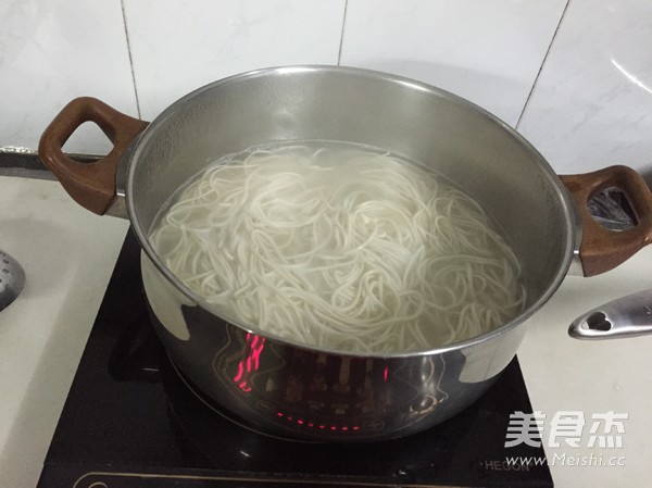 Shanghai Scallion Noodles recipe