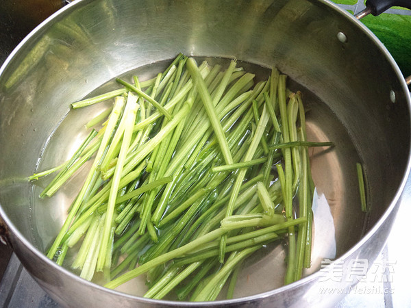 Glinolek Spinach Stalks Mixed with Double Silk recipe