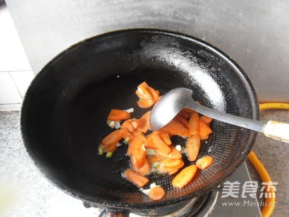 Braised Chinese Cabbage with Meat Sausage recipe