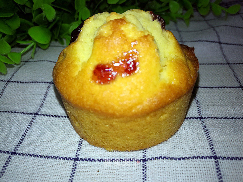Strawberry Muffin Cake recipe