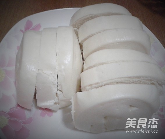 Golden Steamed Bun Slices recipe