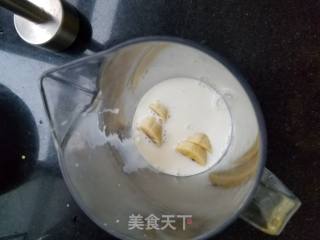 "summer Drink" Banana Milkshake recipe