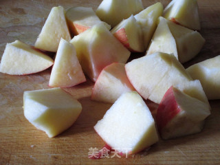 Apple Tremella Red Fruit Soup recipe