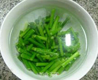 Stir-fried Garlic Stalks recipe