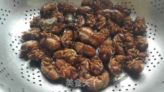 Dry Stir-fried Golden Cicada recipe