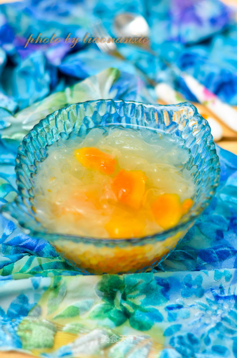Papaya and Tremella Soup recipe