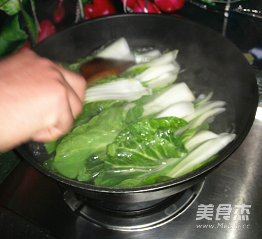 Sesame Oil Shiitake Mushroom and Vegetable Buns recipe