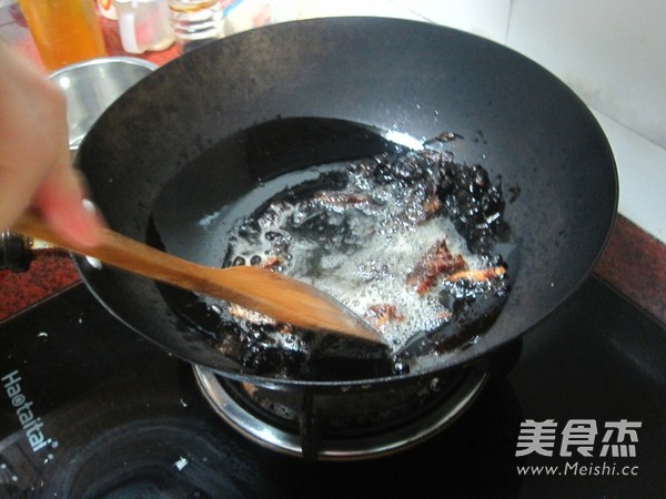 Stir-fried Lettuce with Dace in Black Bean Sauce recipe