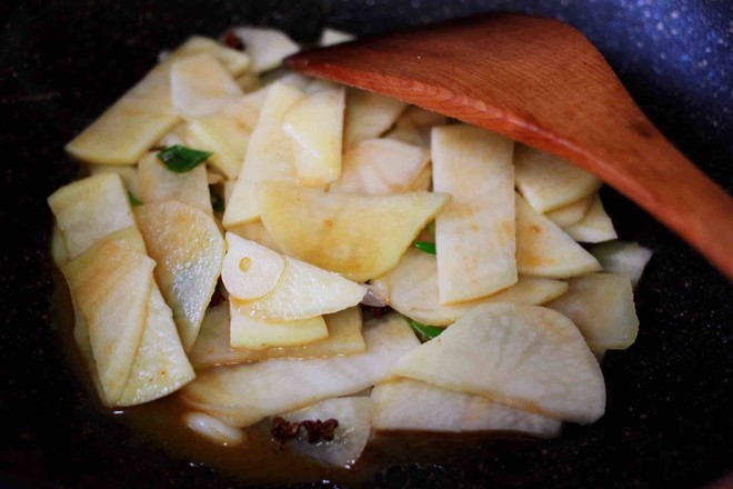 Fried Sea Prawns with Potato Chips recipe