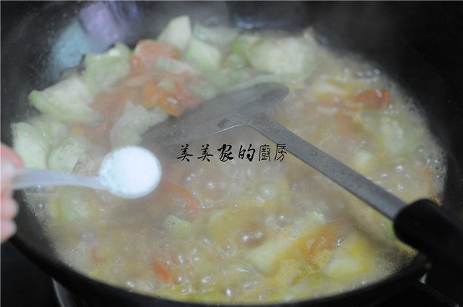 Tomato Loofah Soup recipe