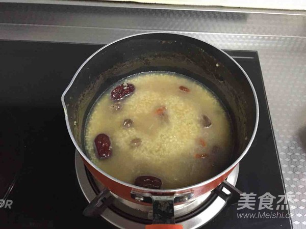 Red Dates and Longan Millet Congee recipe