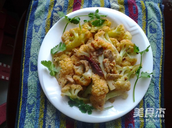 Stir-fried Cauliflower with Sliced Pork recipe