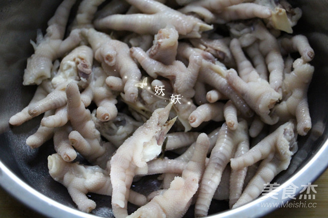 Cold Chicken Feet recipe