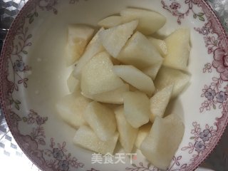 Lycium Barbarum and Pear Soup recipe