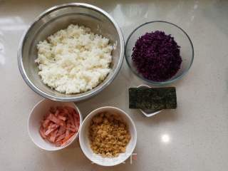 Purple Cabbage Pork Floss Rice Ball recipe