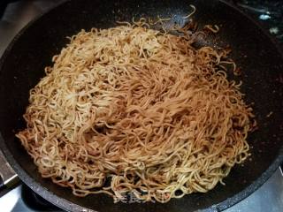 Fried Noodles with Shredded Chicken and Shrimp recipe