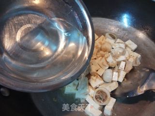 Braised Tofu with Shrimp Skin and Fish Balls recipe