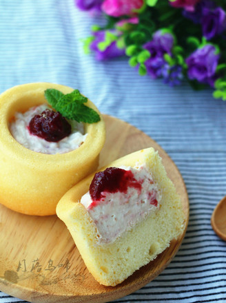 Cream Jam Cake Cups recipe