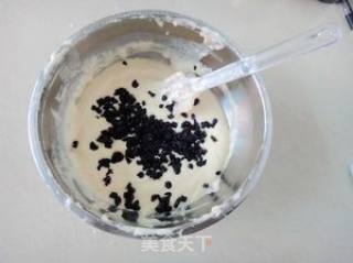Can Make Cake without An Oven-bowl Steamed Blackcurrant Cake recipe