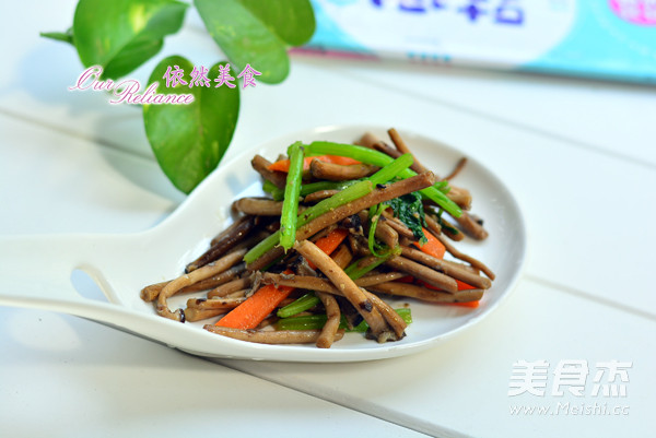 Stir-fried Tea Tree Mushroom recipe