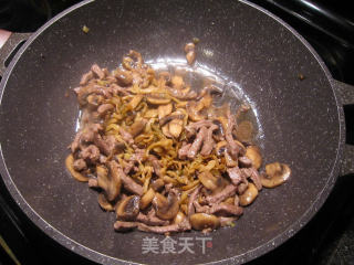 Stir-fried Mushrooms with Mustard Beef recipe