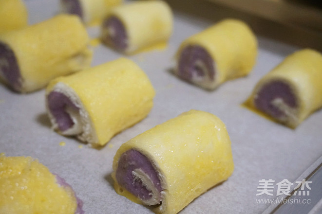 Crispy Taro Rolls recipe