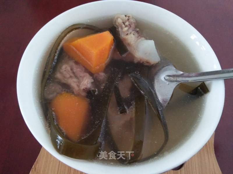 Seaweed Pork Ribs Soup