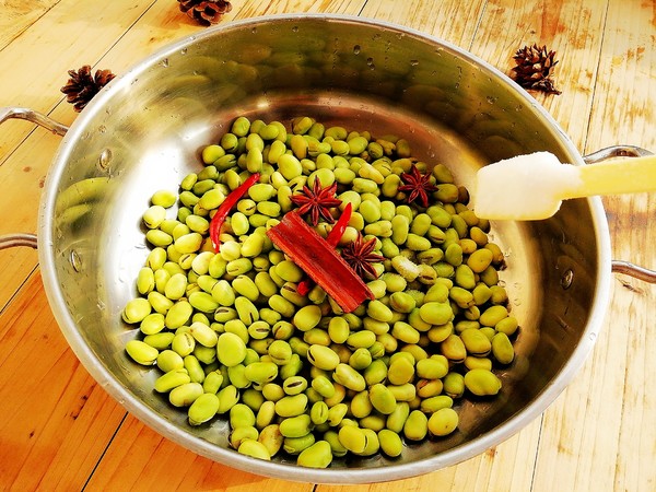 Spiced Braised Broad Beans recipe