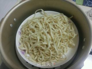 Fried Mushroom Noodles recipe