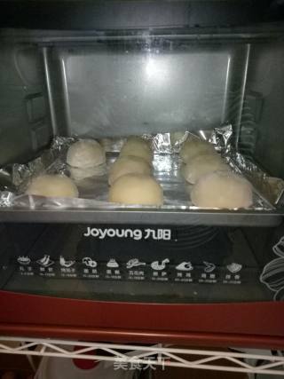 Black Sesame Meal Buns recipe