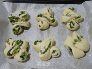 Black Pepper Scallion Bread recipe