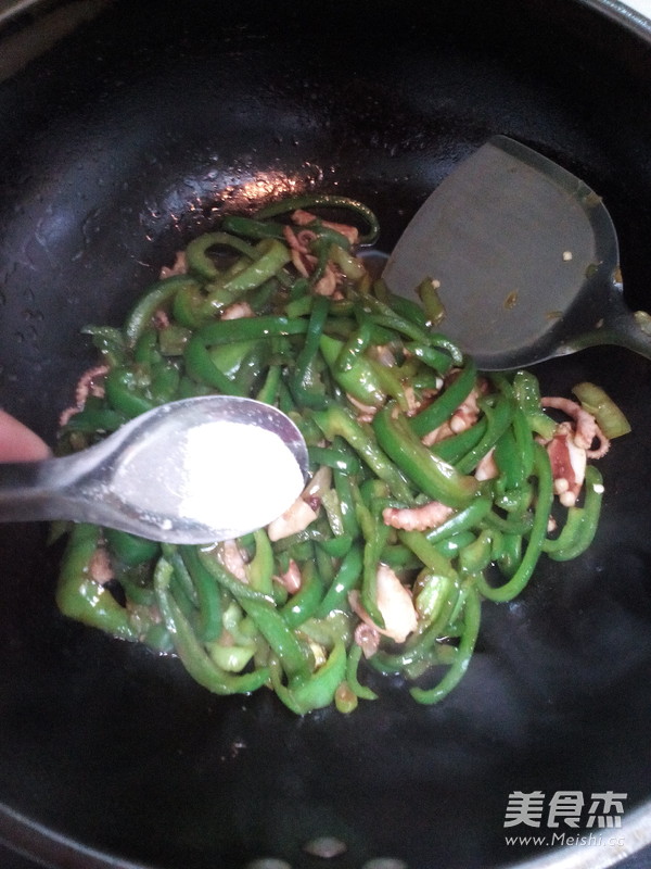 Fried Octopus with Green Pepper recipe