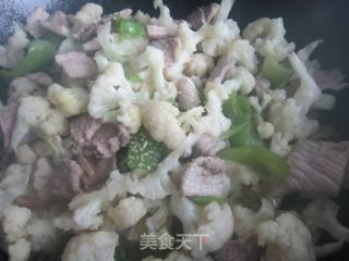 Stir-fried Pork with Homemade Cauliflower recipe