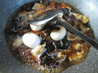 Duck Egg Black Fungus Barbecue Bran recipe