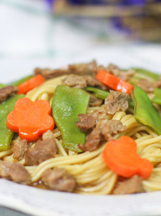 Braised Noodles with Beef and Beans recipe