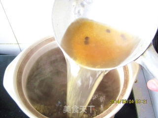 Dehumidification and Nourishing Spleen Porridge ------ Red Bean and Barley Porridge recipe