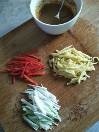 Okra with Tahini Sauce recipe